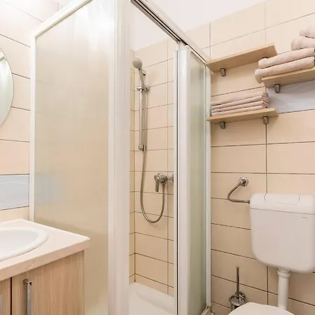 Dorna Near Center And Bacvice *