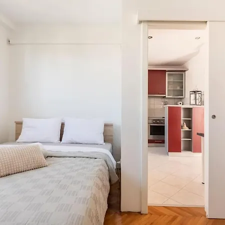 Dorna Near Center And Bacvice Appartement *