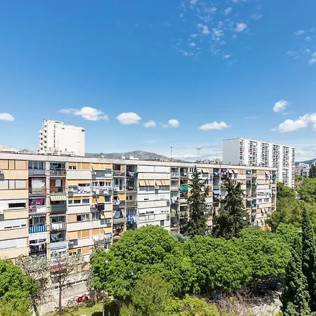 Apartment Dorna Near Center And Bacvice